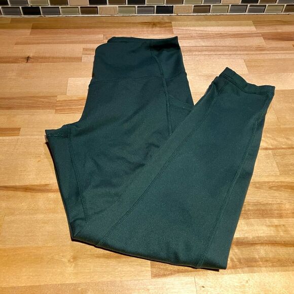 Zella Pants - Z by Zella pocket leggings, ankle length, excellent condition, size small